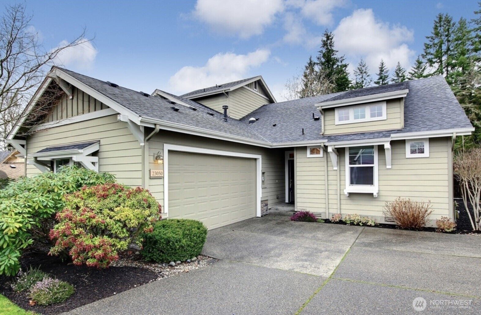 Property Photo:  23050 NE 139th Court  WA 98053 