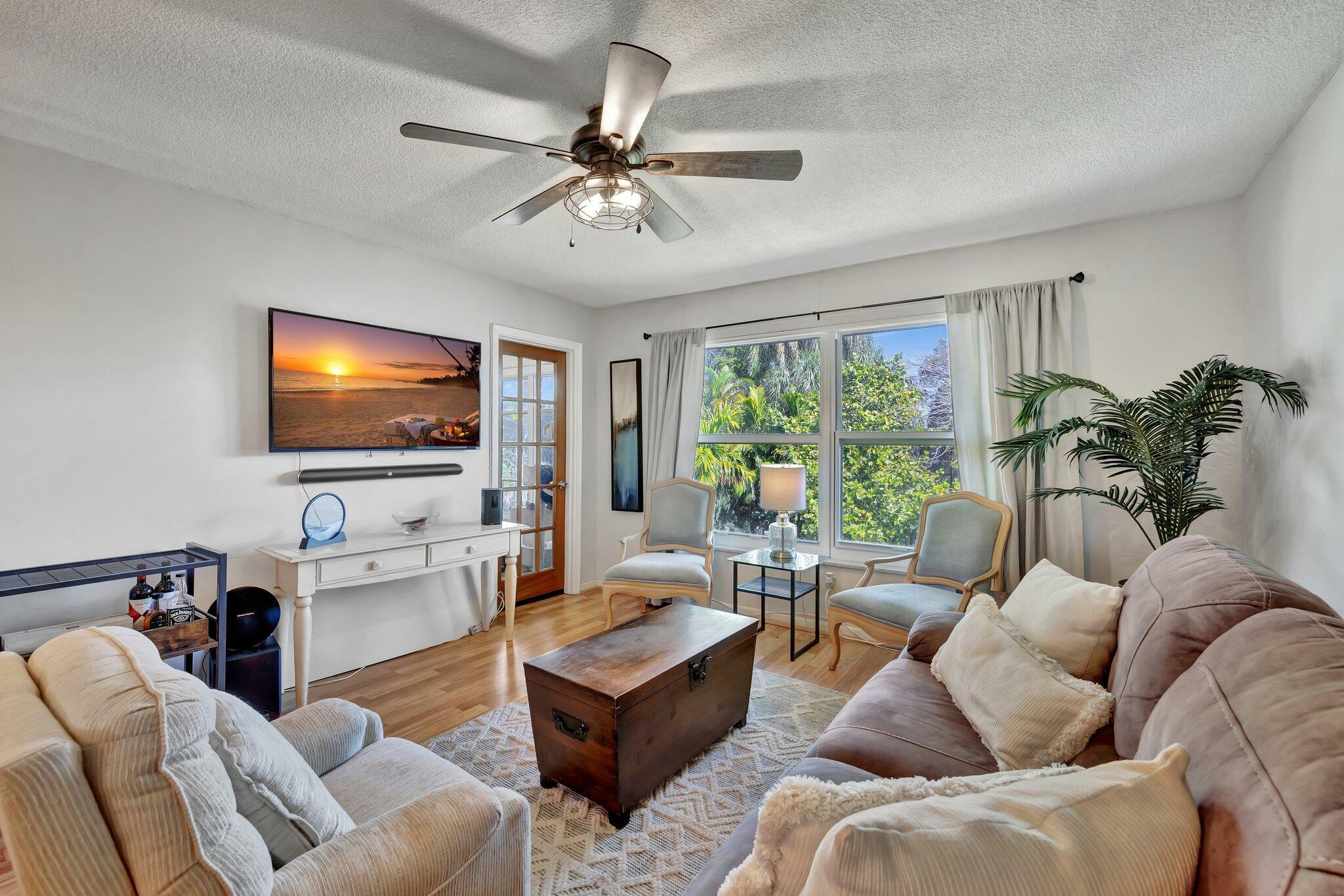 Property Photo: 4025 N Federal Highway 314A FL 33308