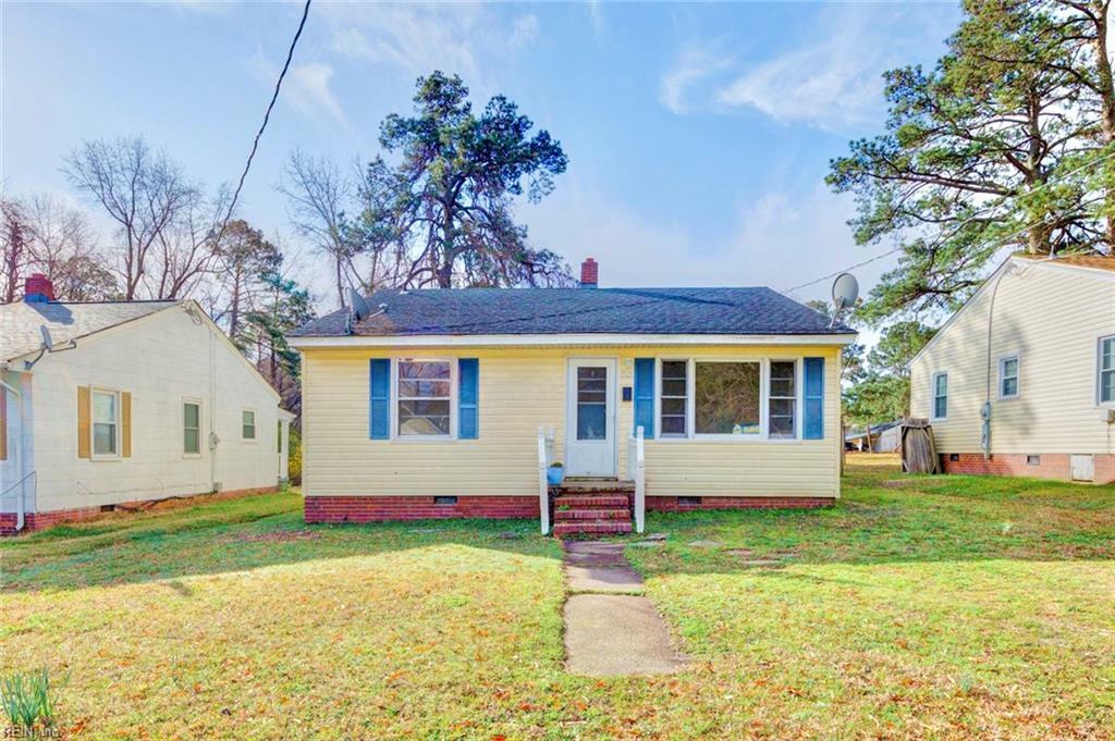 Property Photo: 303 Magnolia St VA 23851