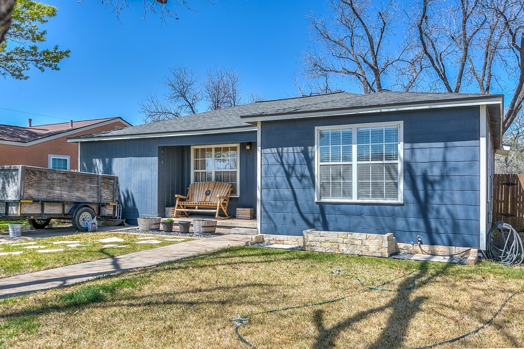 Property Photo: 2406 Rio Grande St TX 76901