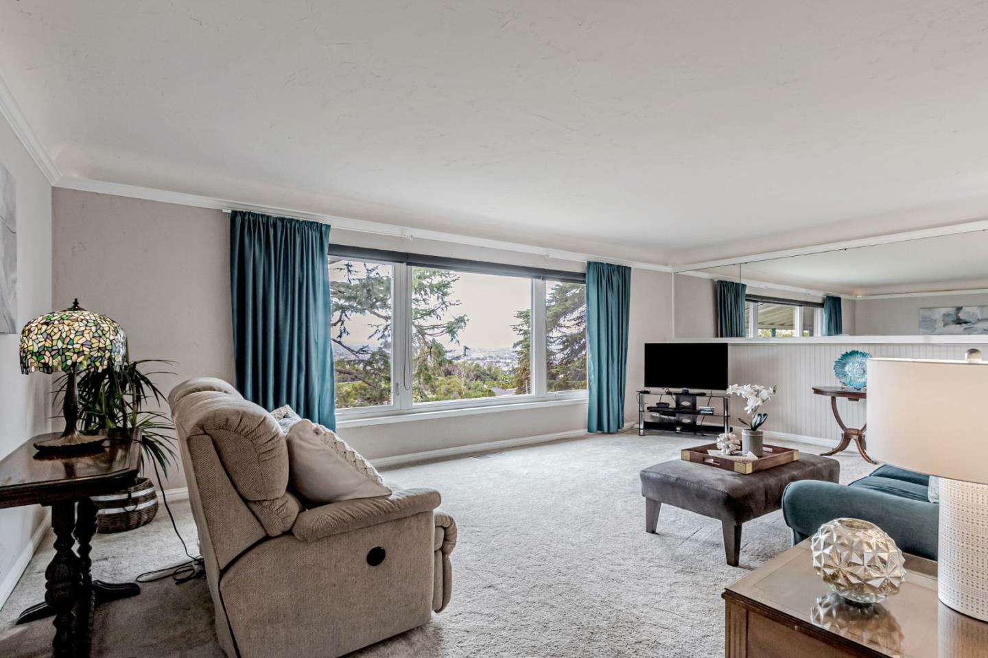 Property Photo: 11020 Enchanto Vista Drive CA 95127