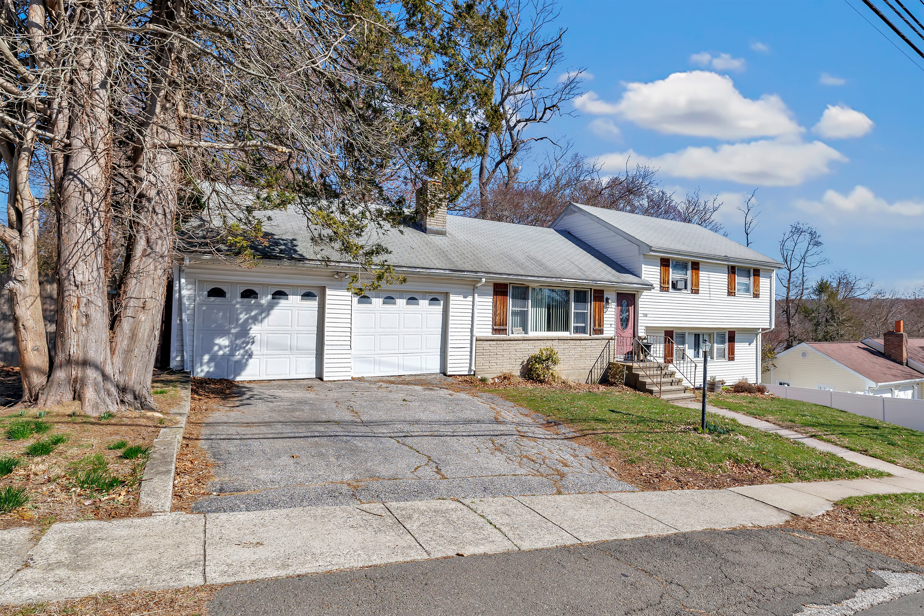 Property Photo: 200 Nemergut Drive CT 06614