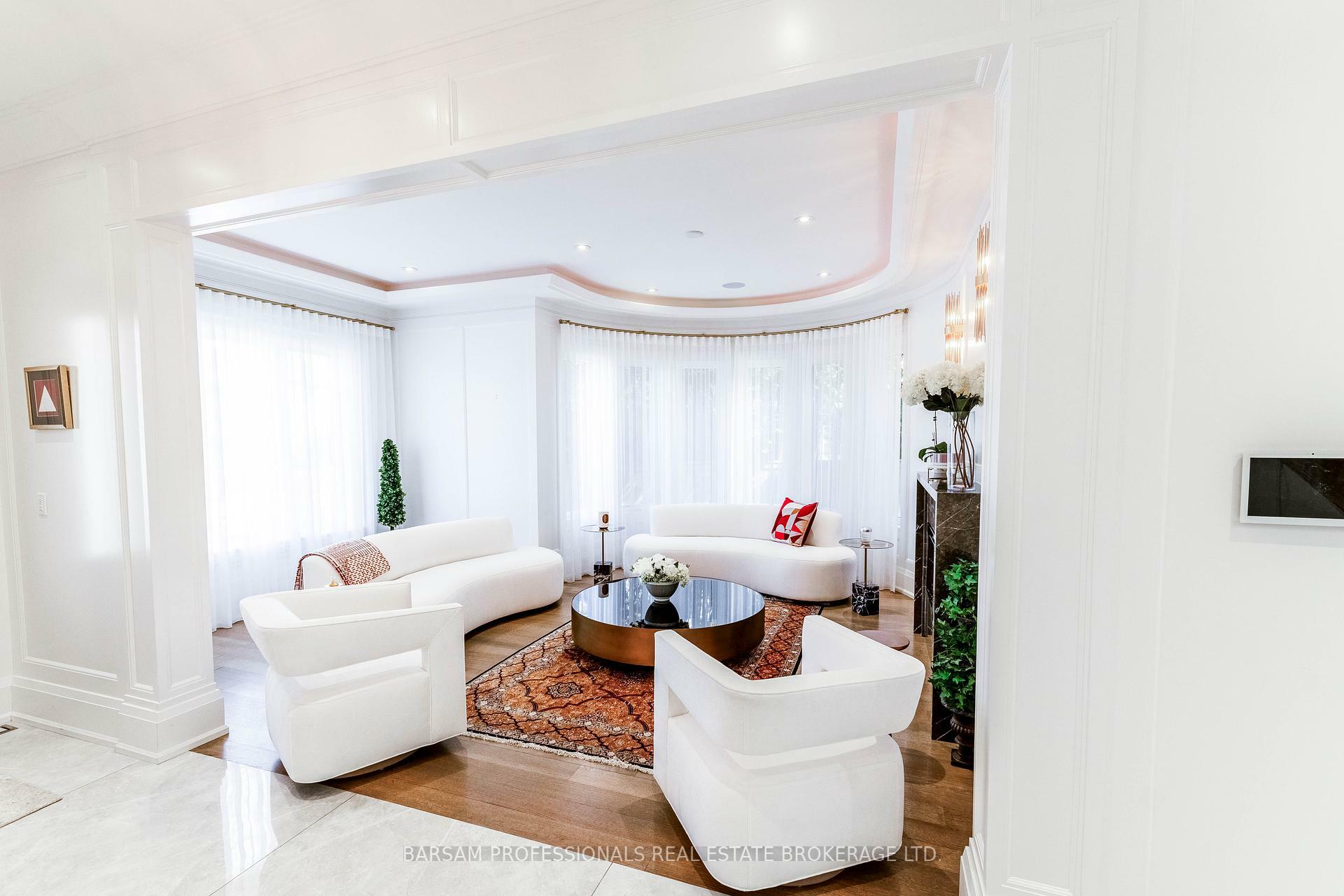 Property Photo: 17 Towne Court ON L3R 1X4