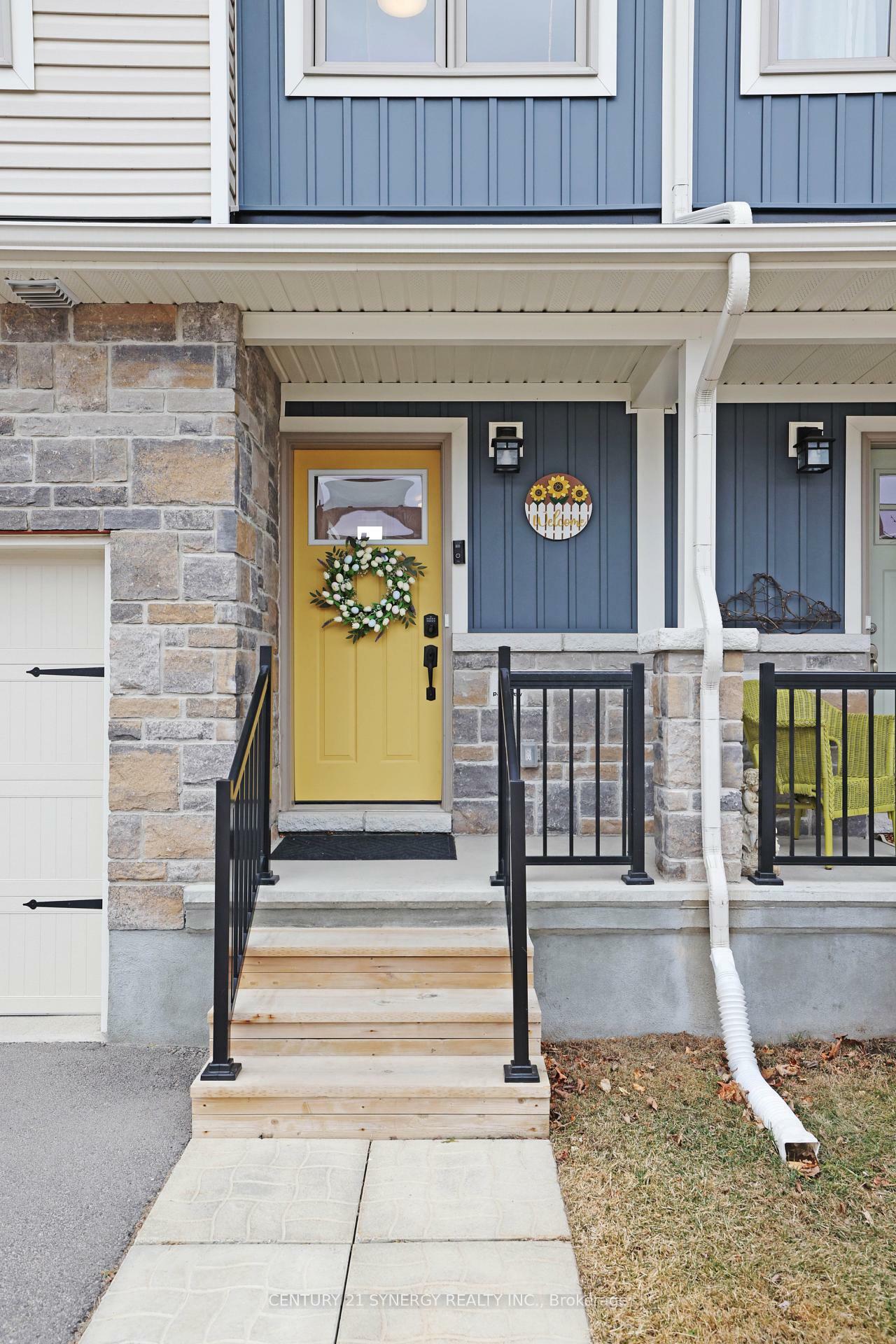 Property Photo: 10 Staples Boulevard ON K7A 0B6