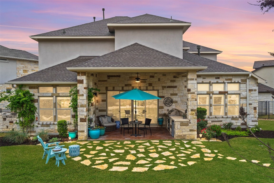 Property Photo: 308 Highland Village Cove TX 78738