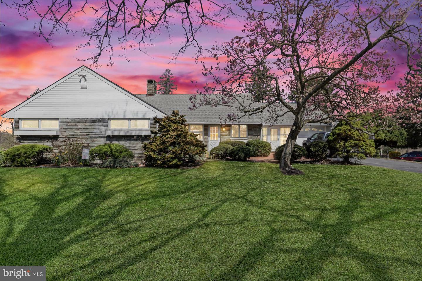 Property Photo:  277 Stewart Road  NJ 08501 