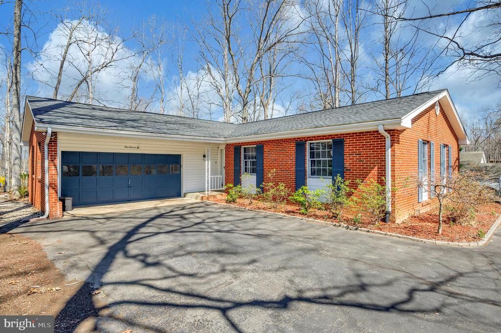 Property Photo:  111 Fairway Dr  VA 22508 