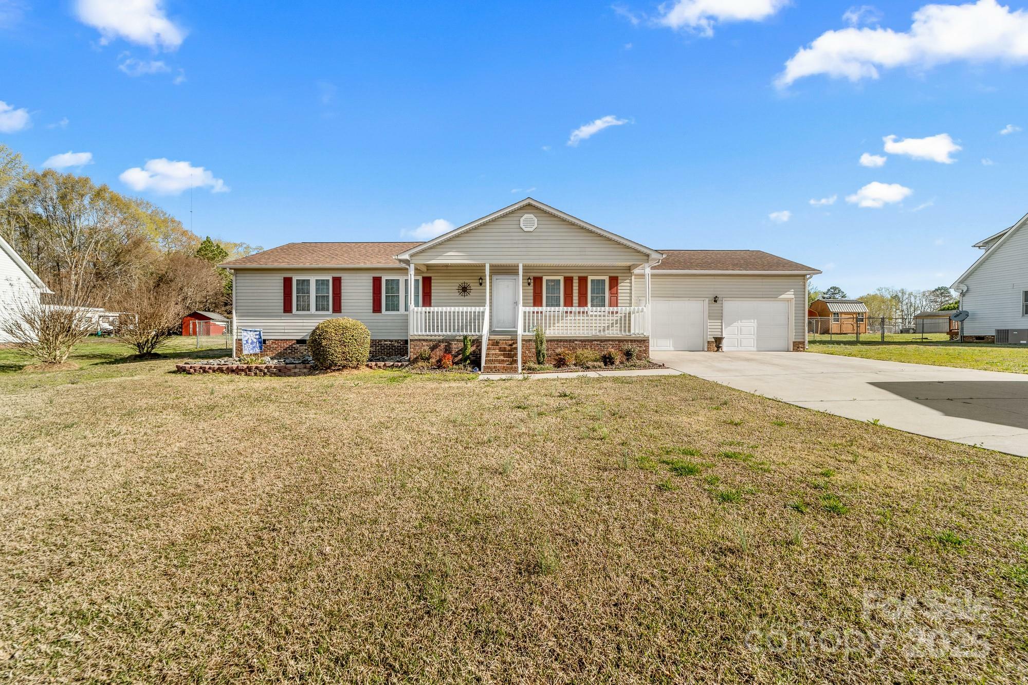Property Photo: 118 Carr Road NC 28034