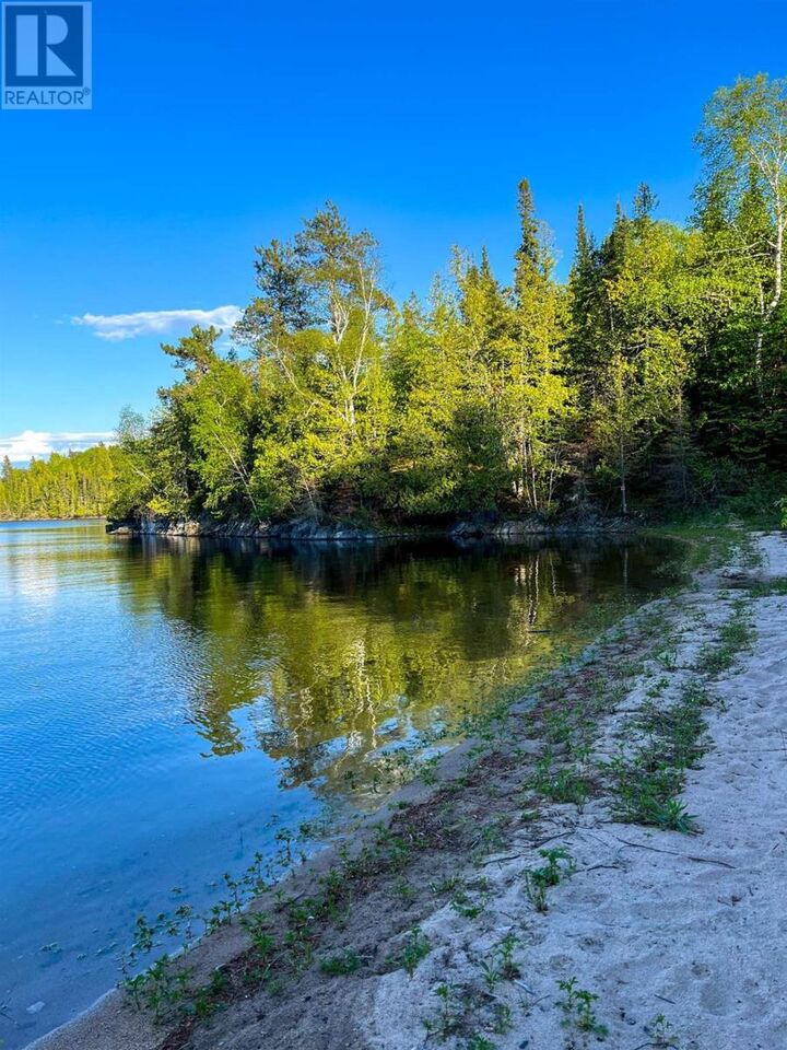11 Hay Island, Lake Of The Woods  S of Kenora ON P0X 1H0 photo