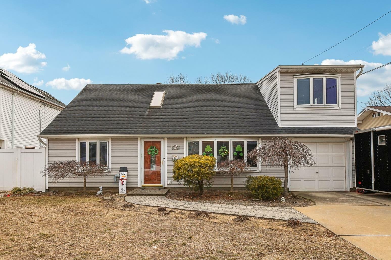 3638 Hilaire Way  Seaford NY 11783 photo