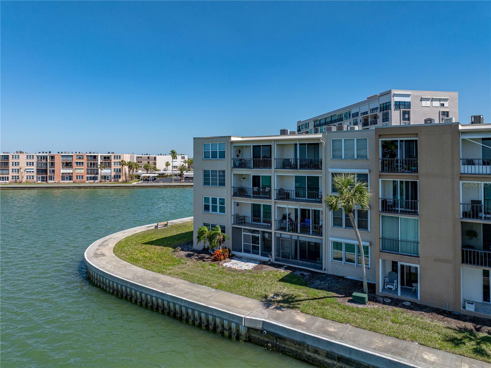 Property Photo: 7910 Sun Island Drive S 301 FL 33707