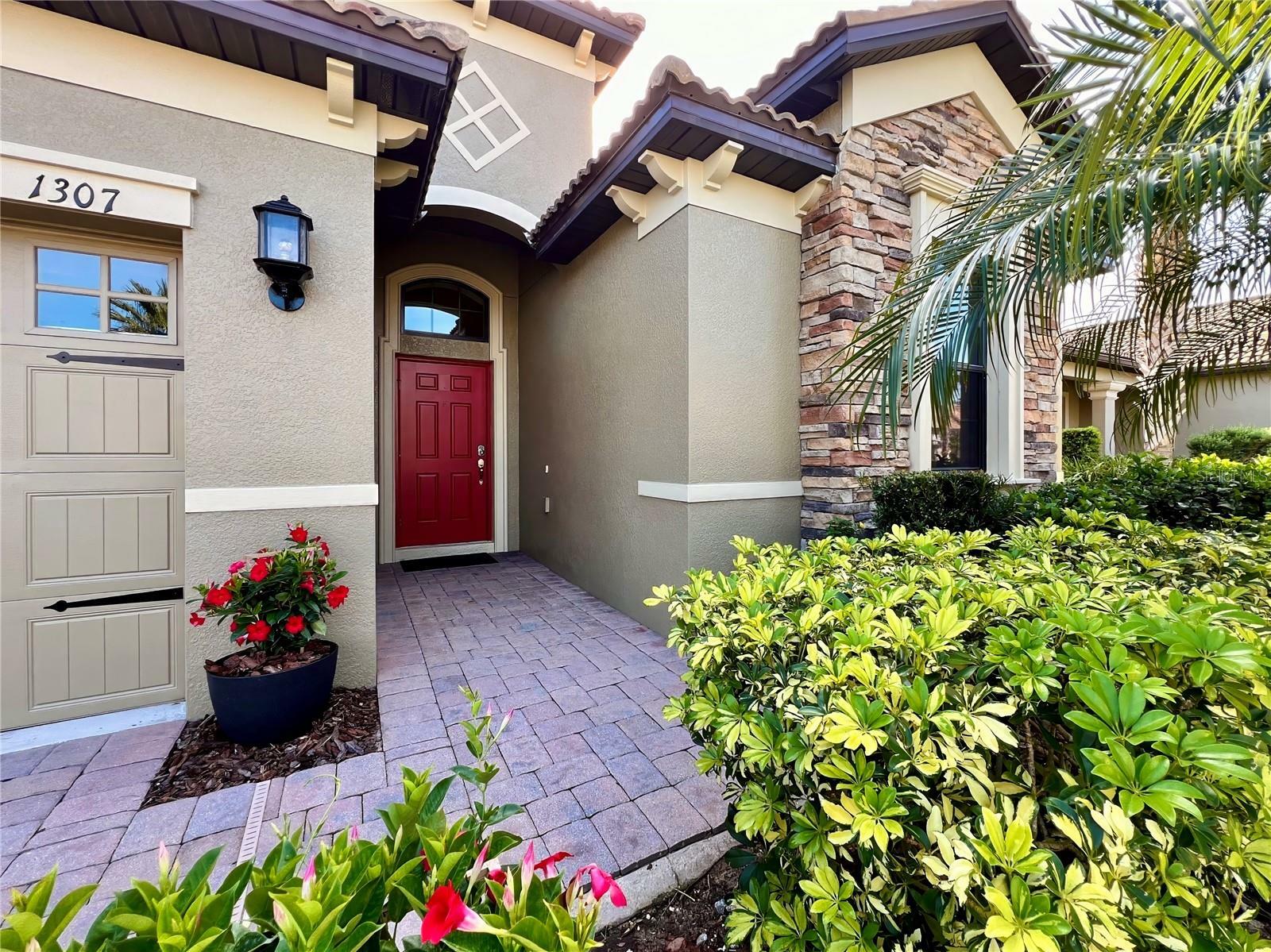 Property Photo:  1307 Moss Creek Lane  FL 33896 