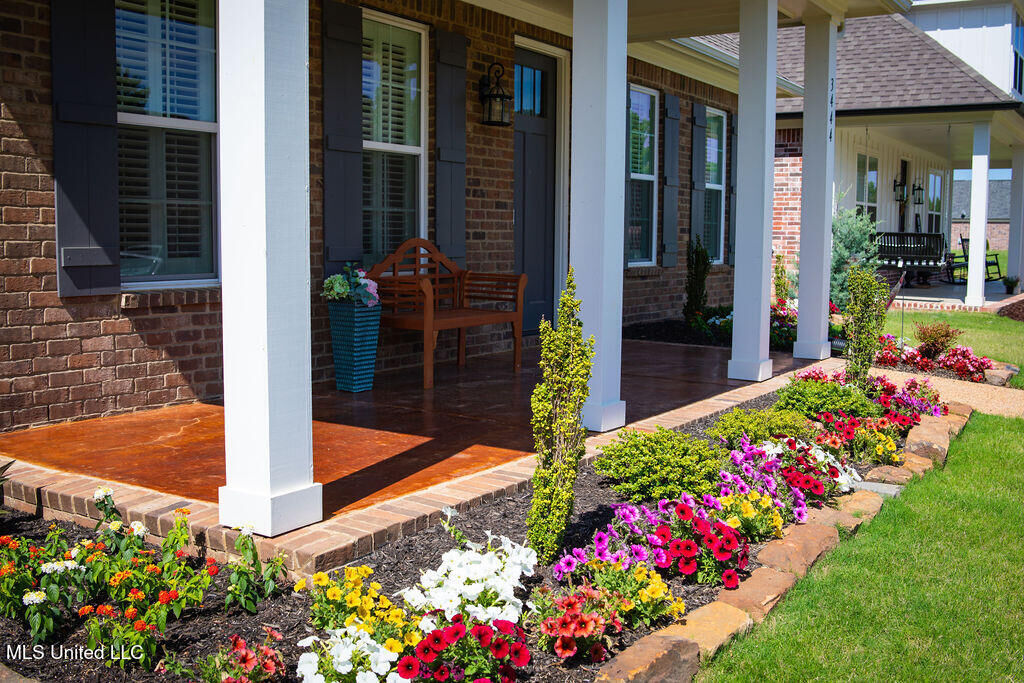 Property Photo:  3444 Hatton Drive  MS 38651 