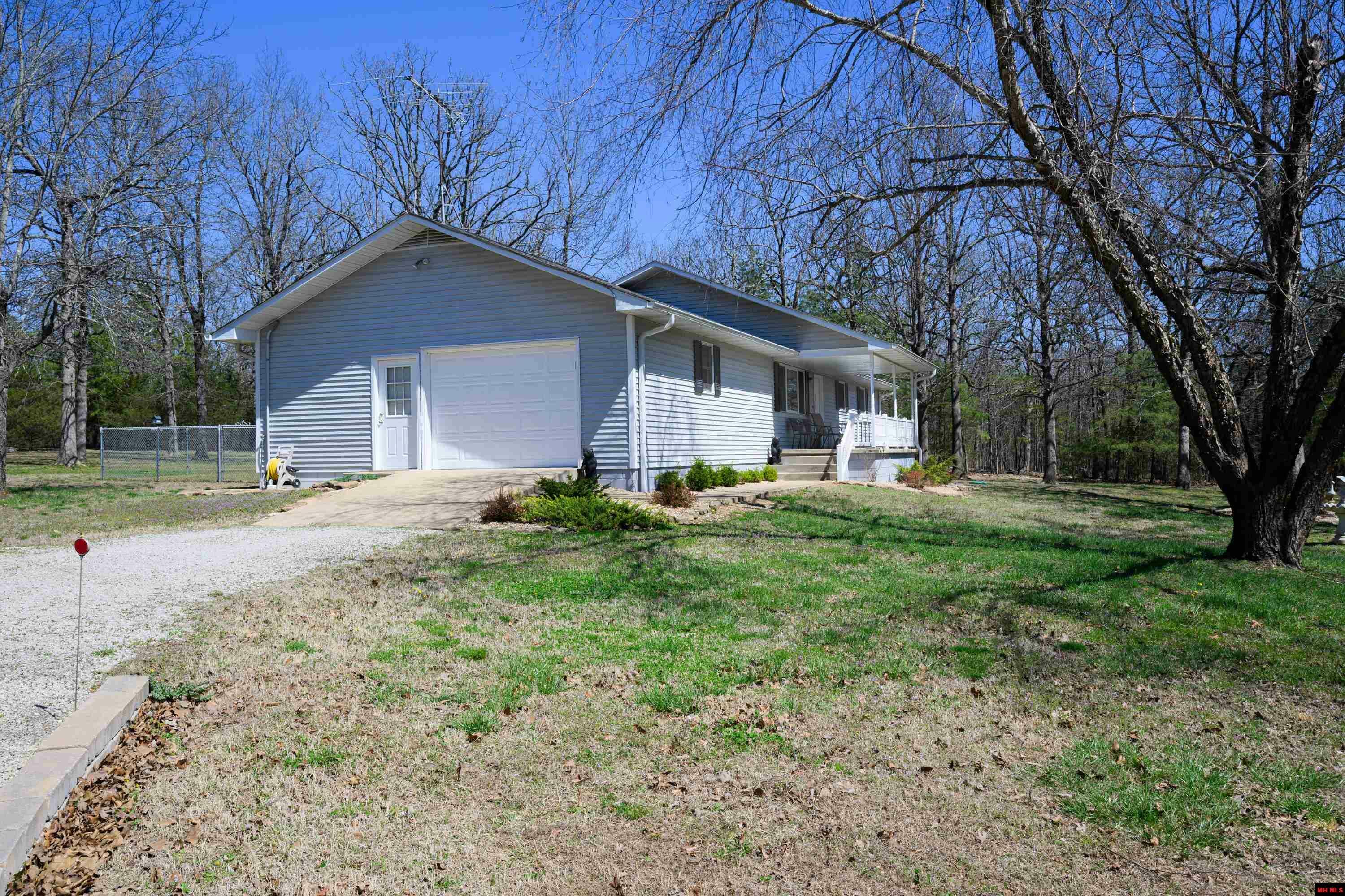 Property Photo: 417 Cr 1175 AR 72653