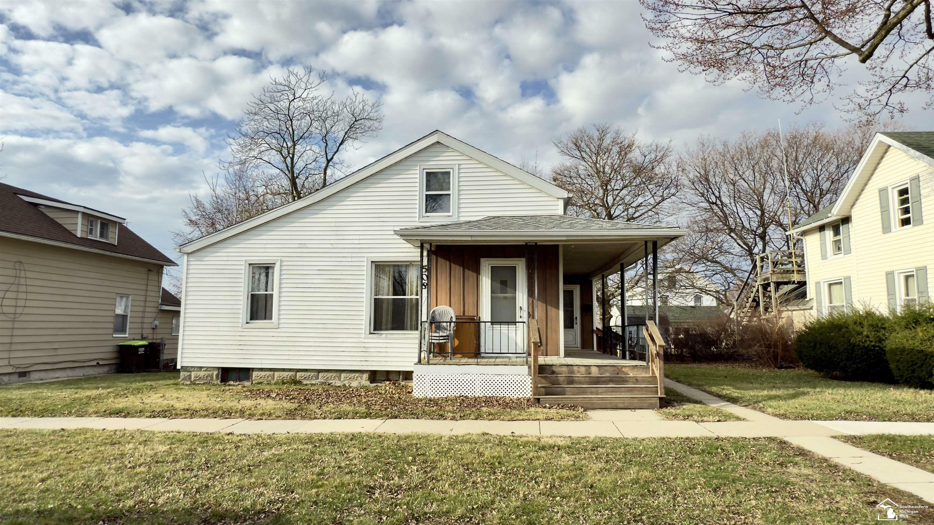 Property Photo: 508 Humphrey Street MI 48161
