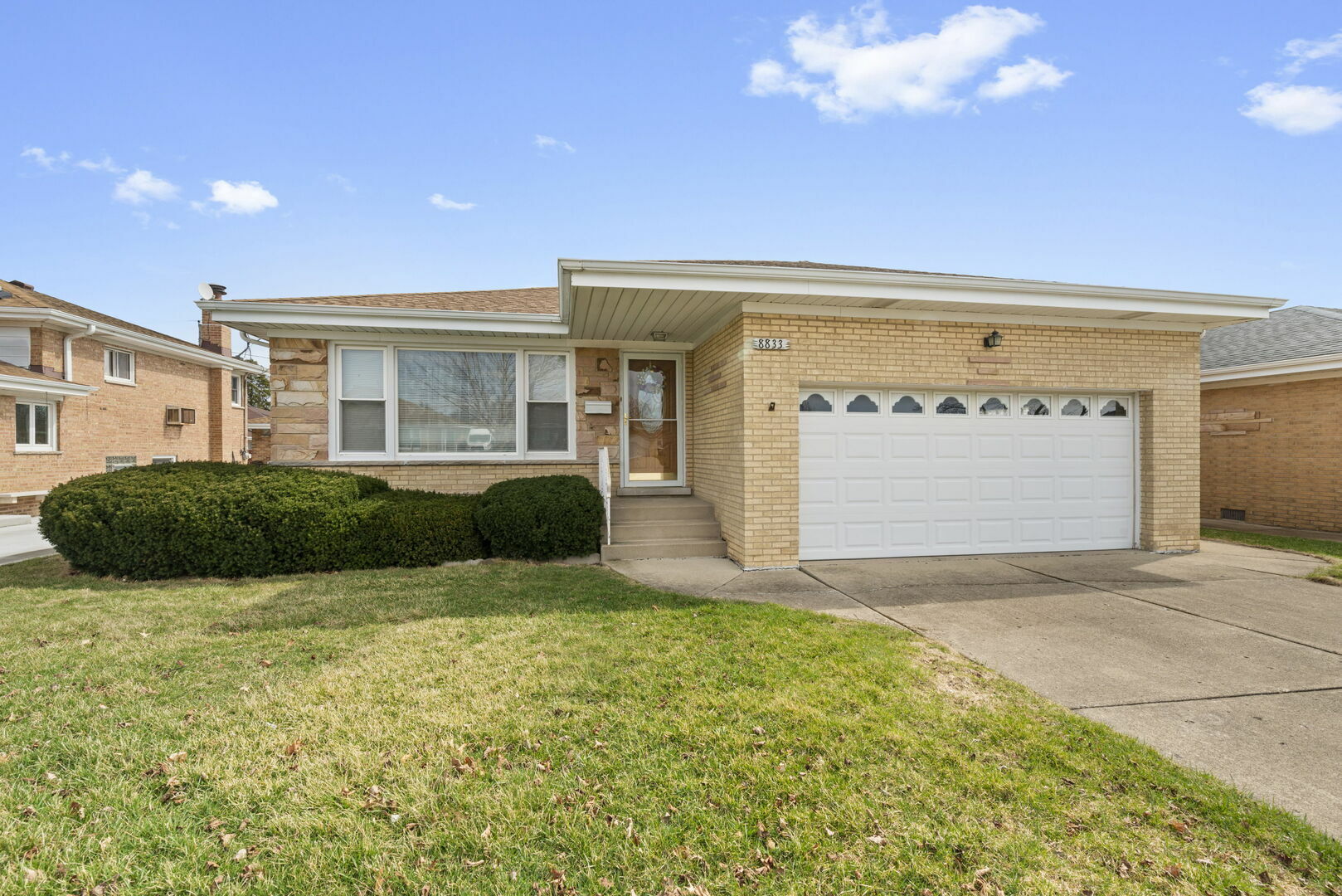 8833 Oleander Avenue  Morton Grove IL 60053 photo