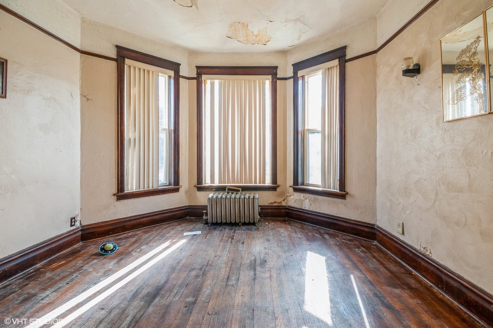 Property Photo: 7206 S Champlain Avenue IL 60619