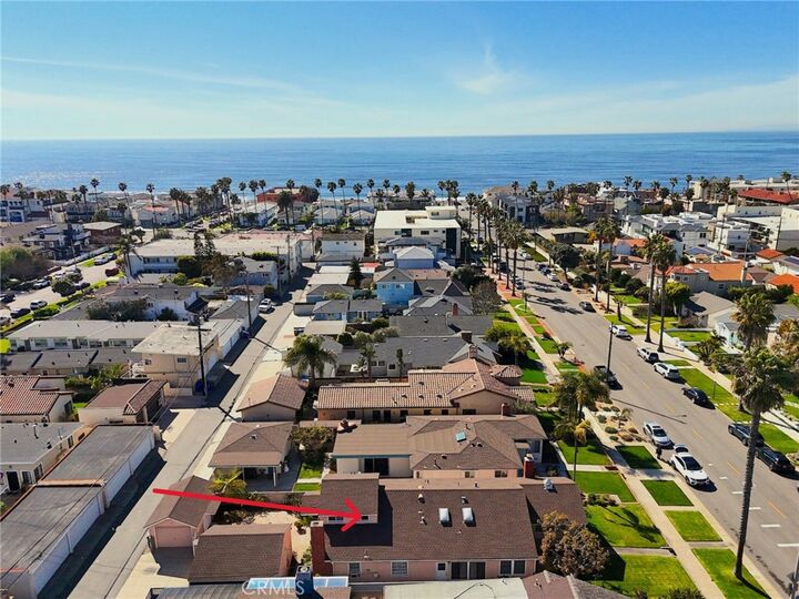 Property Photo: 222 Avenue G CA 90277