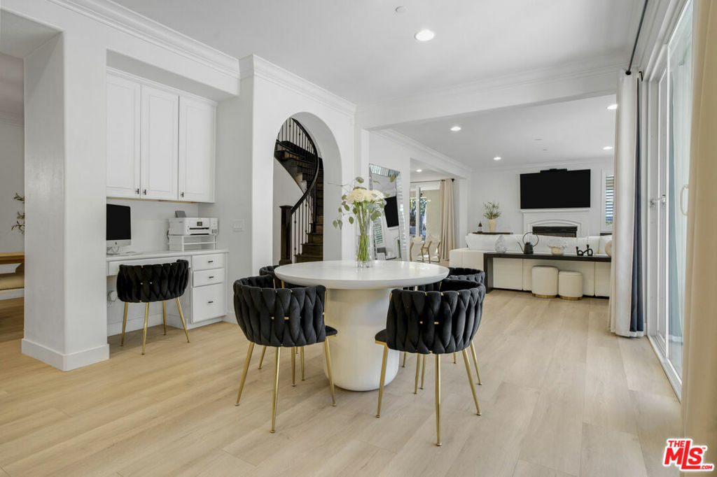 Property Photo: 28265 Forge Court CA 91354