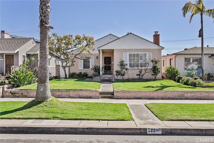 Property Photo: 222 Avenue G CA 90277