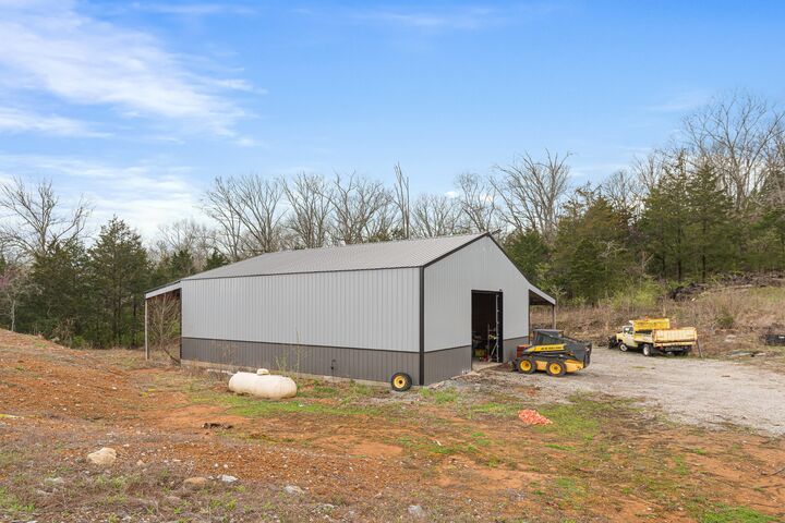Property Photo: 1143 Lula Ln TN 37064