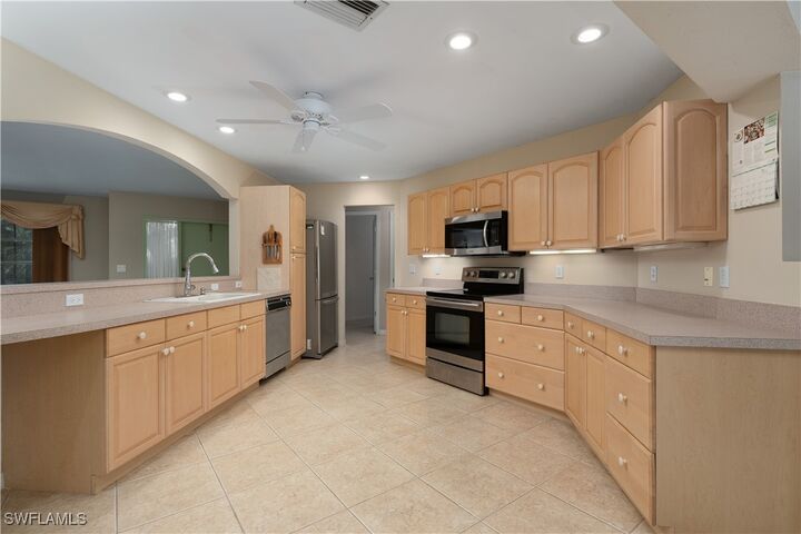 112 Fairway Circle  Naples FL 34110 photo