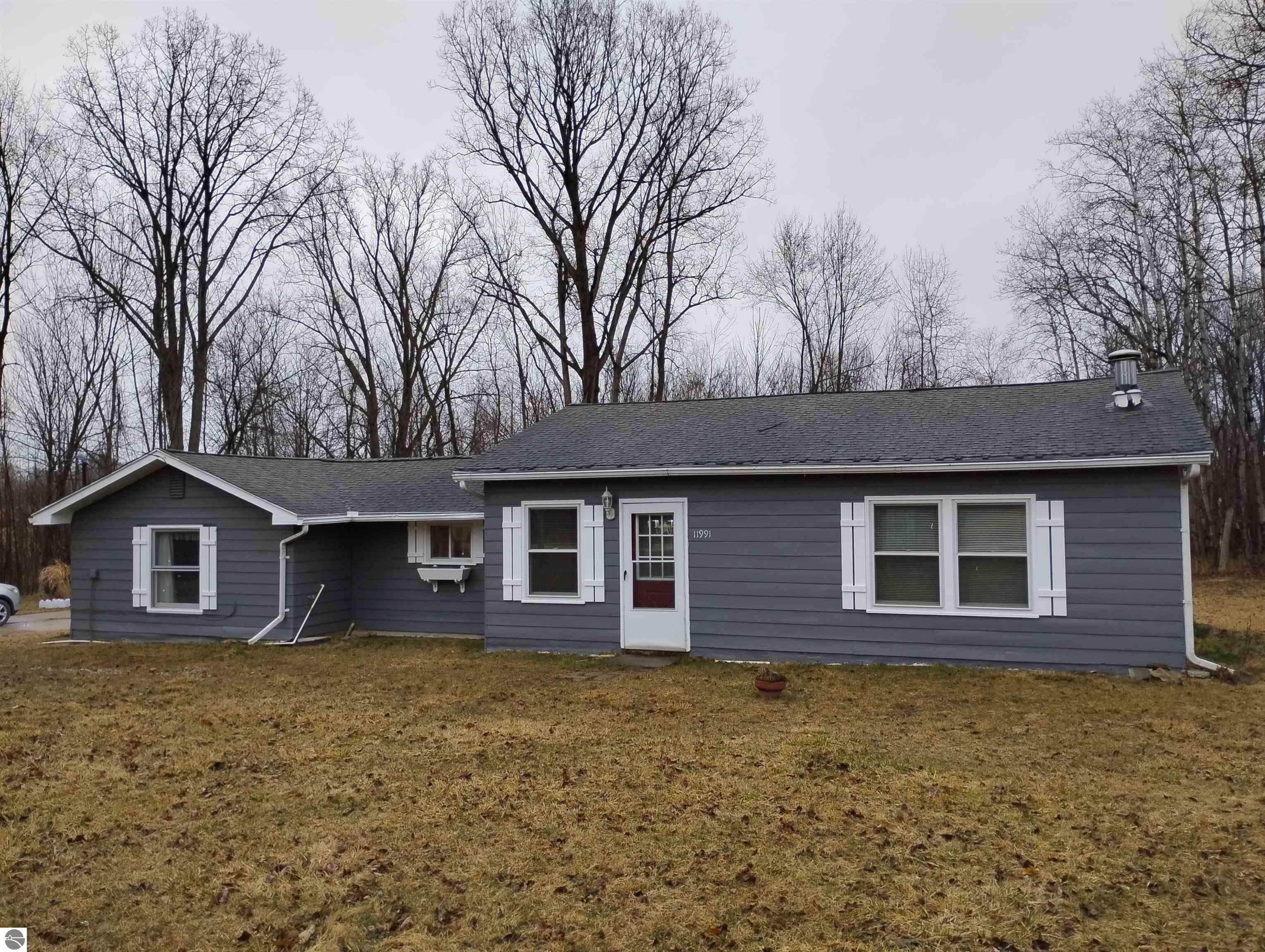 Property Photo: 11991 South Road MI 48622