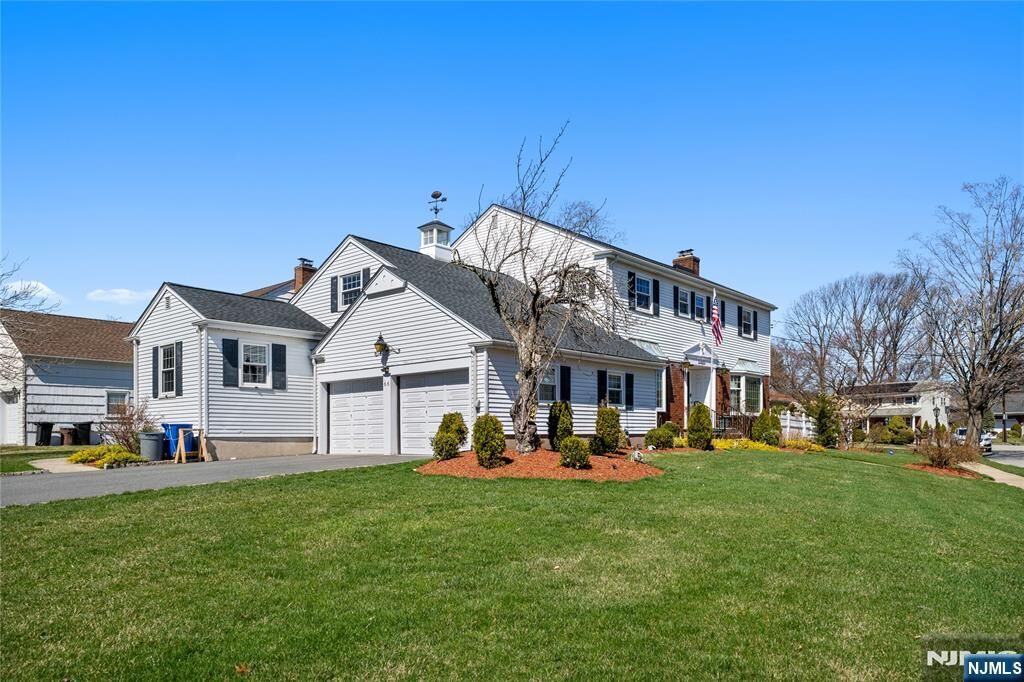 Property Photo:  66 Country Lane  NJ 07013 