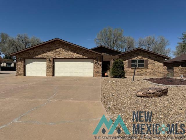 Property Photo: 1500 Colonial Parkway NM 88101