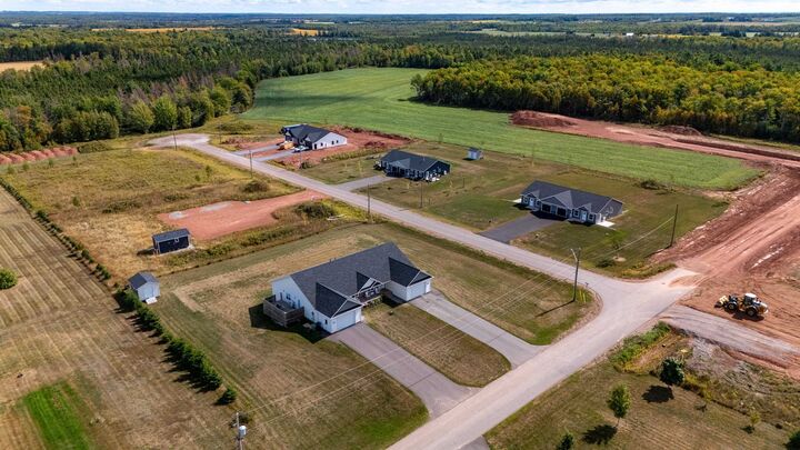 Photo de la propriété: 107-111 Ryann Drive PE C1B 3G2