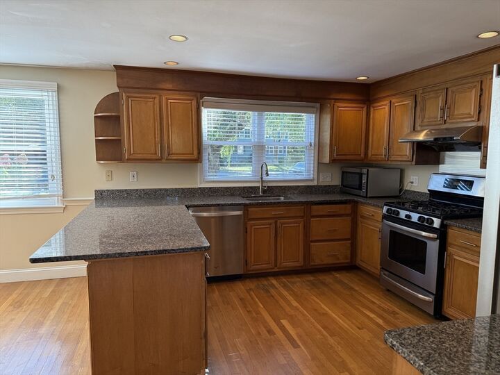 Property Photo:  14 Lilac Circle  MA 02482 