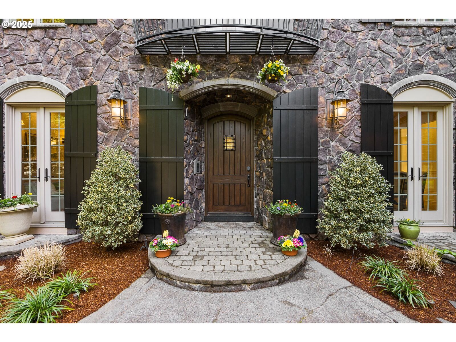 Property Photo:  2147 Glenmorrie Ln  OR 97034 