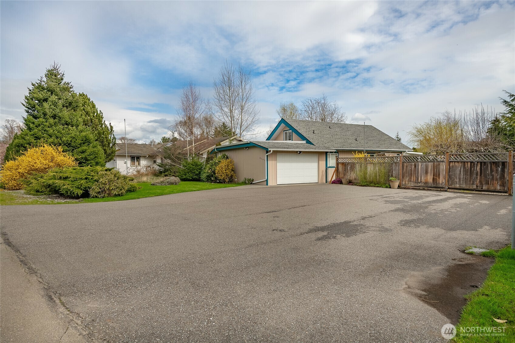 8262  Chilliwack Road  Blaine WA 98230 photo