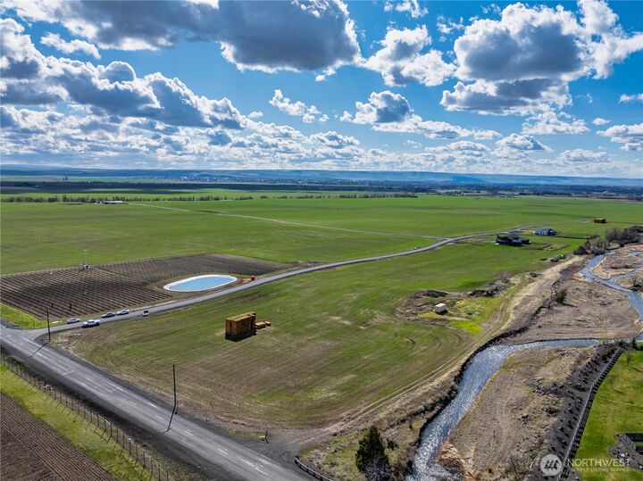 Property Photo:  206  Healey Drive  WA 99362 