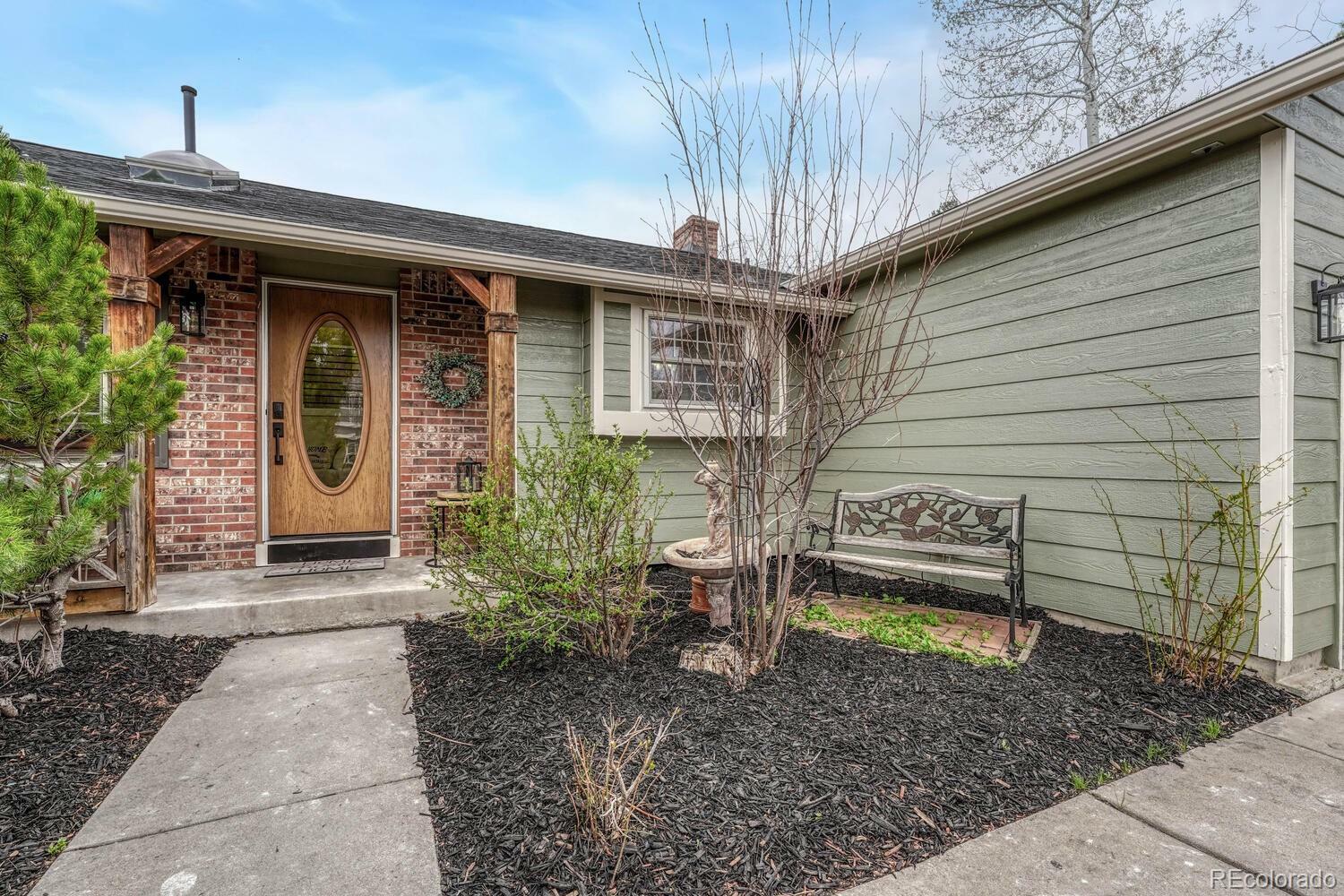 Property Photo: 4124 S Dunkirk Way CO 80013