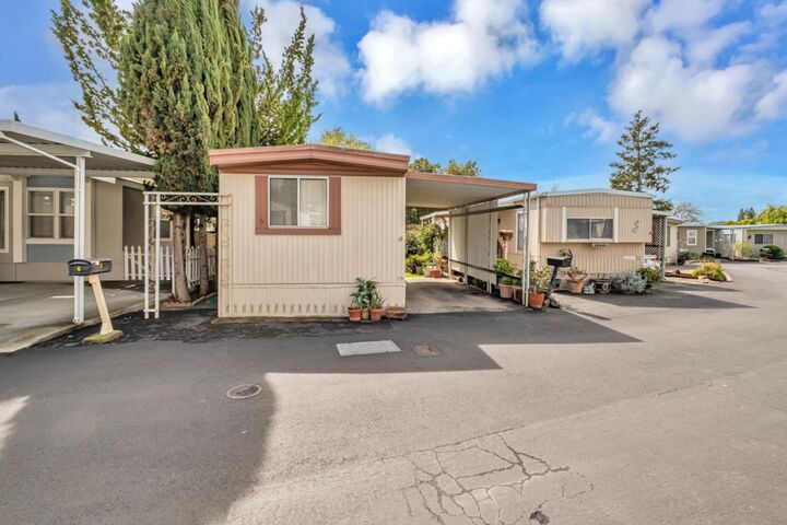 Property Photo:  6011 Scotts Valley Drive 6  CA 95066 