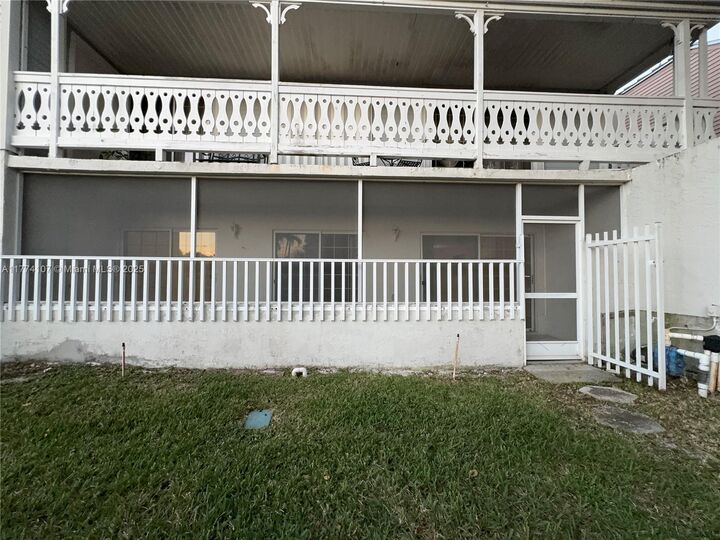 Property Photo:  10441 Mahogany Key Cir 106  FL 33196 