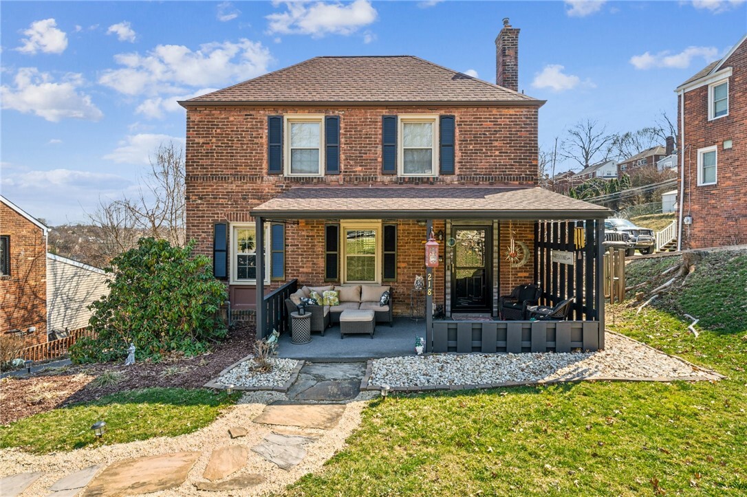 218 Constitution Drive  Pleasant Hills PA 15236 photo
