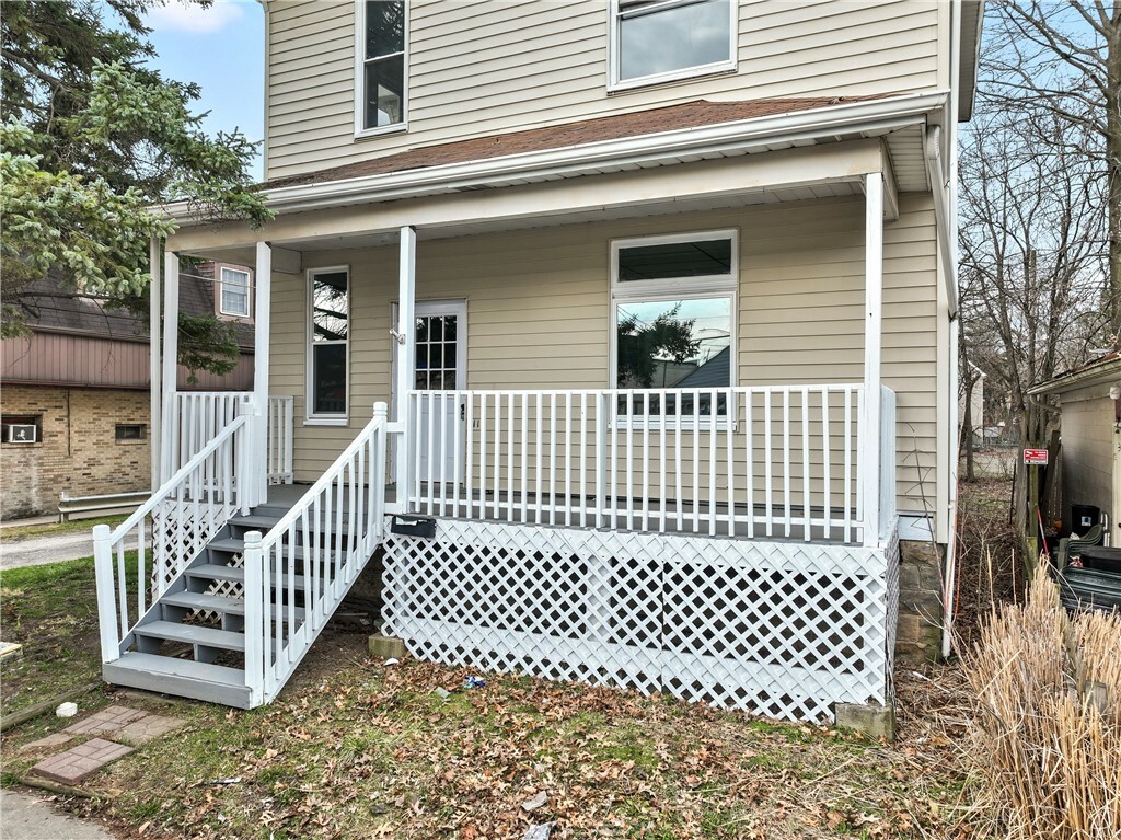 Property Photo: 110 Broad St PA 16001
