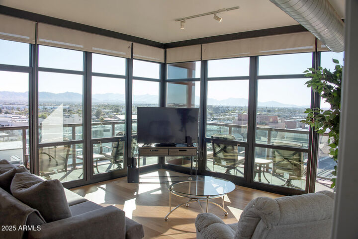 Property Photo:  310 S 4th Street 901  AZ 85004