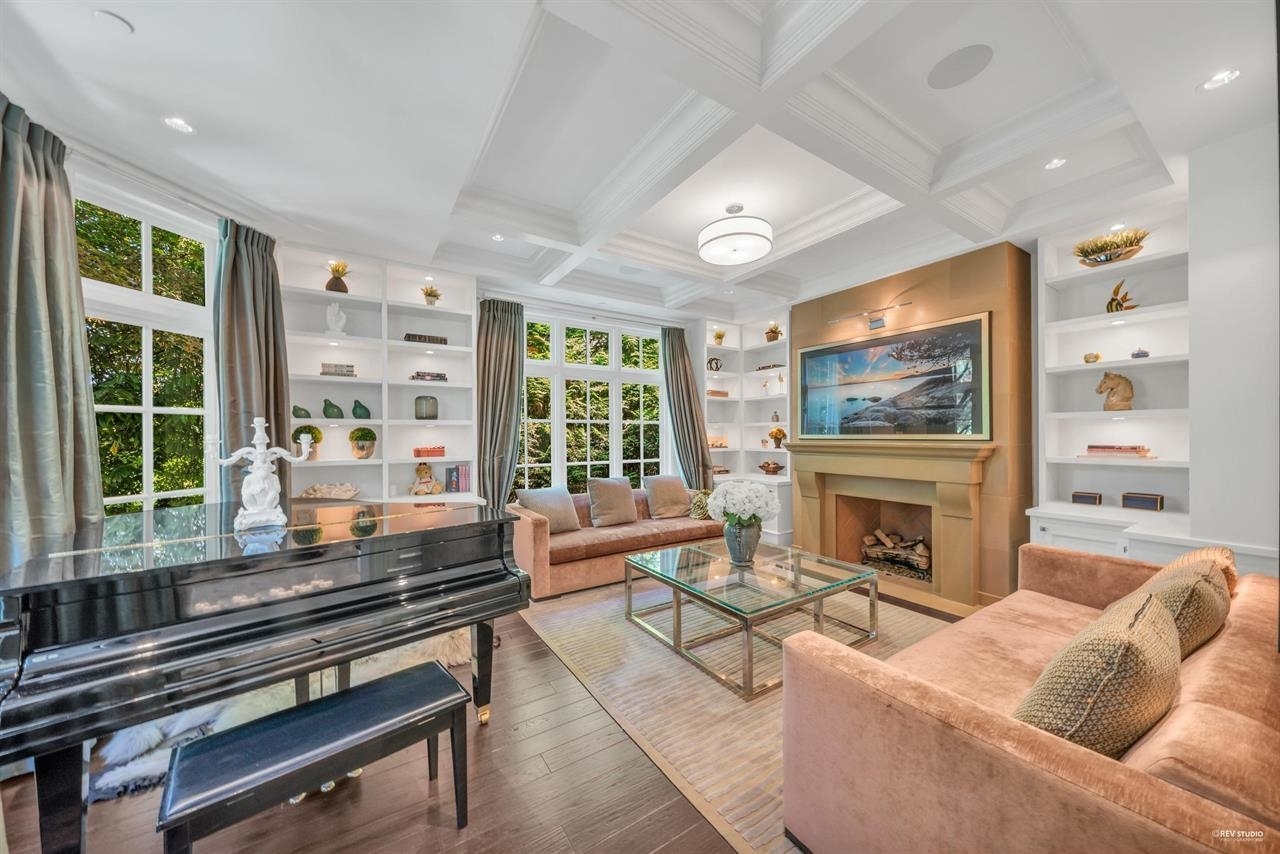 Property Photo: 3416 Cedar Crescent BC V6J 2R3