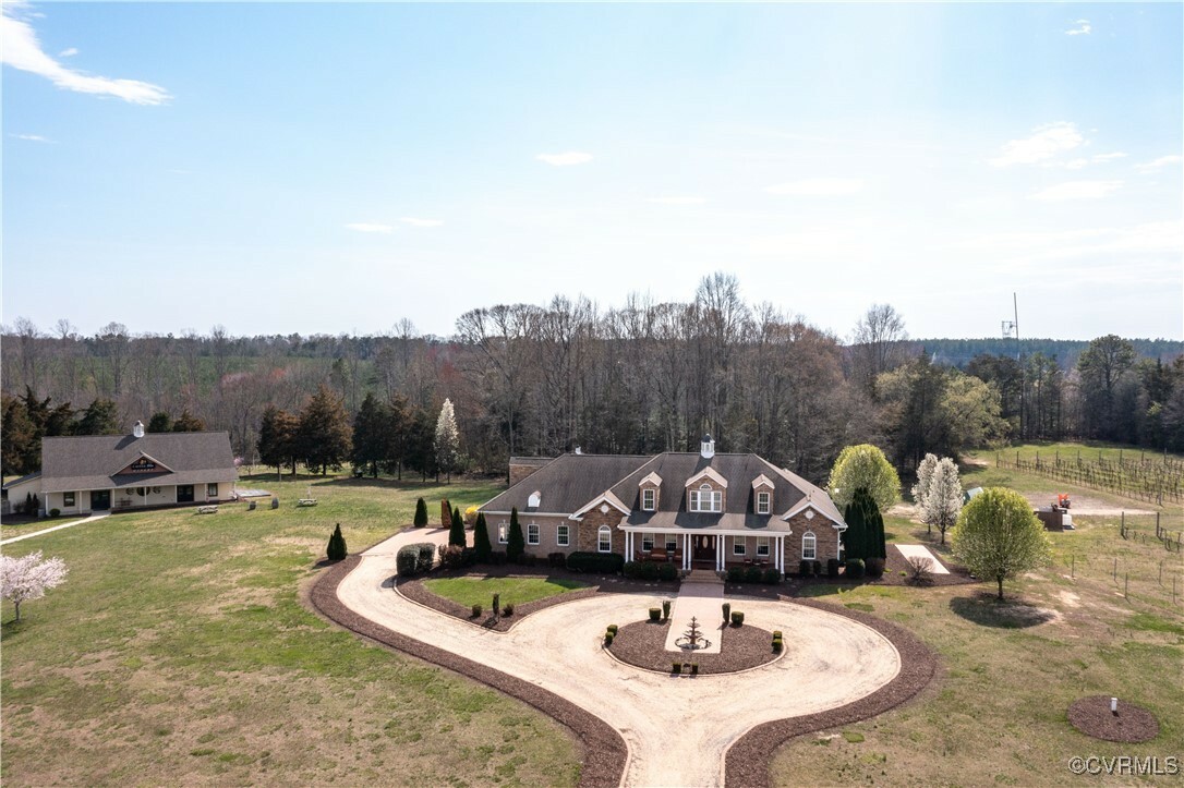 Property Photo: 18185 Narrow Path Trail VA 23047