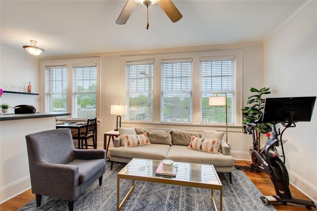 Property Photo: 733 Frederica Street NE 12 GA 30306