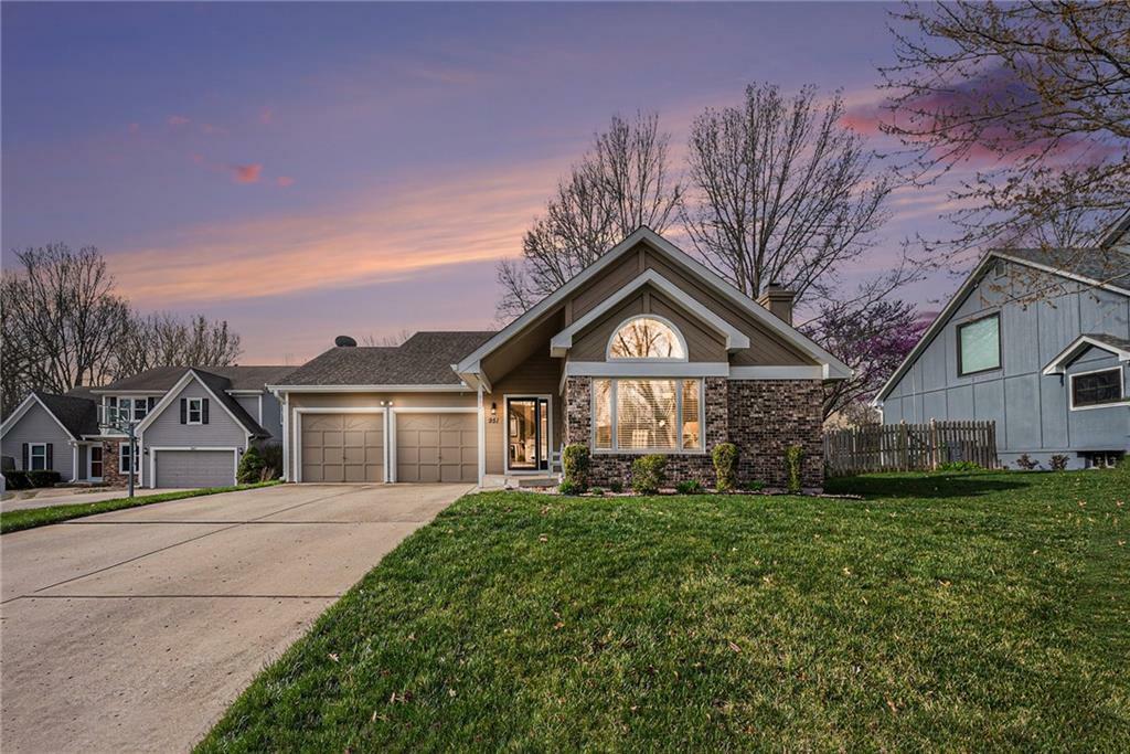 Property Photo:  951 Ellis Street  MO 64068 