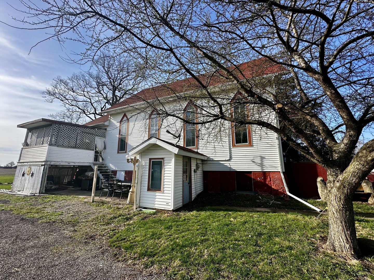 Property Photo: 269 Chicago Street IL 61735