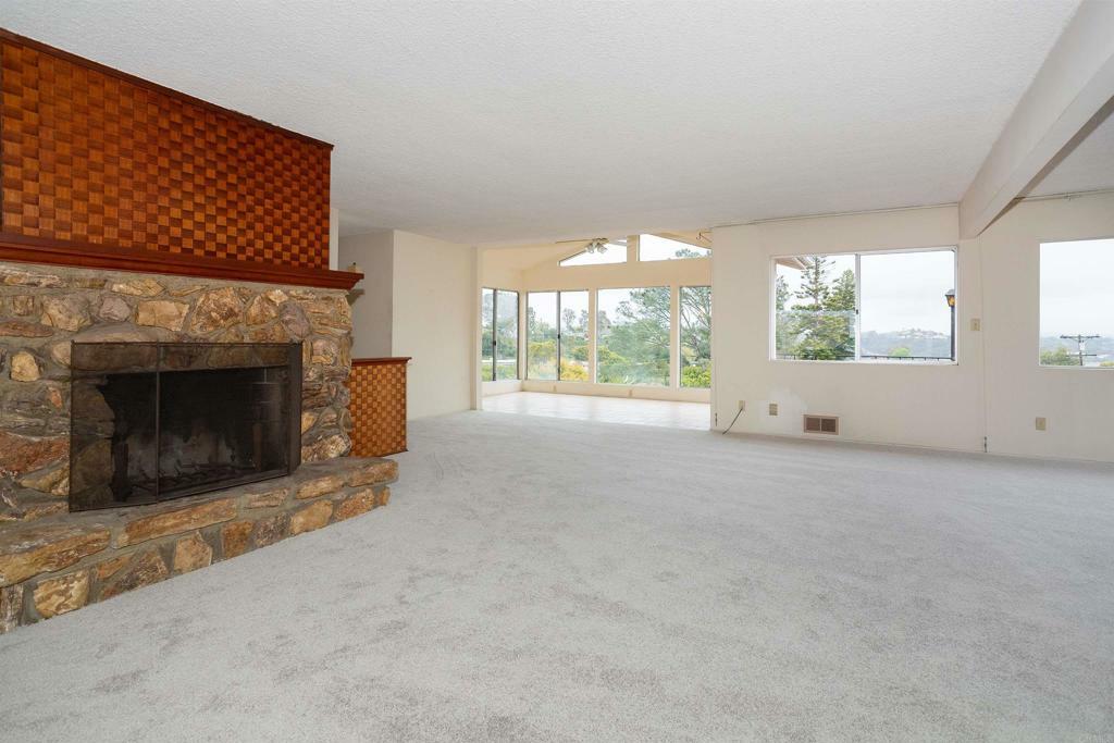 Property Photo: 557 Canyon Dr CA 92075