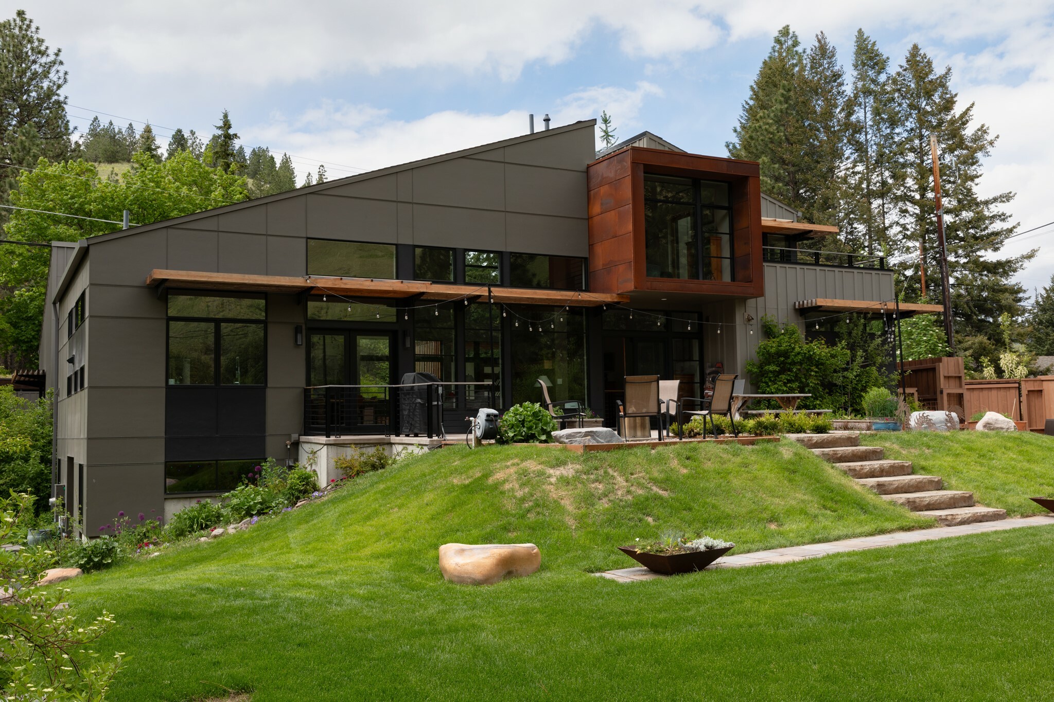 Property Photo: 501 Alvina Drive MT 59802