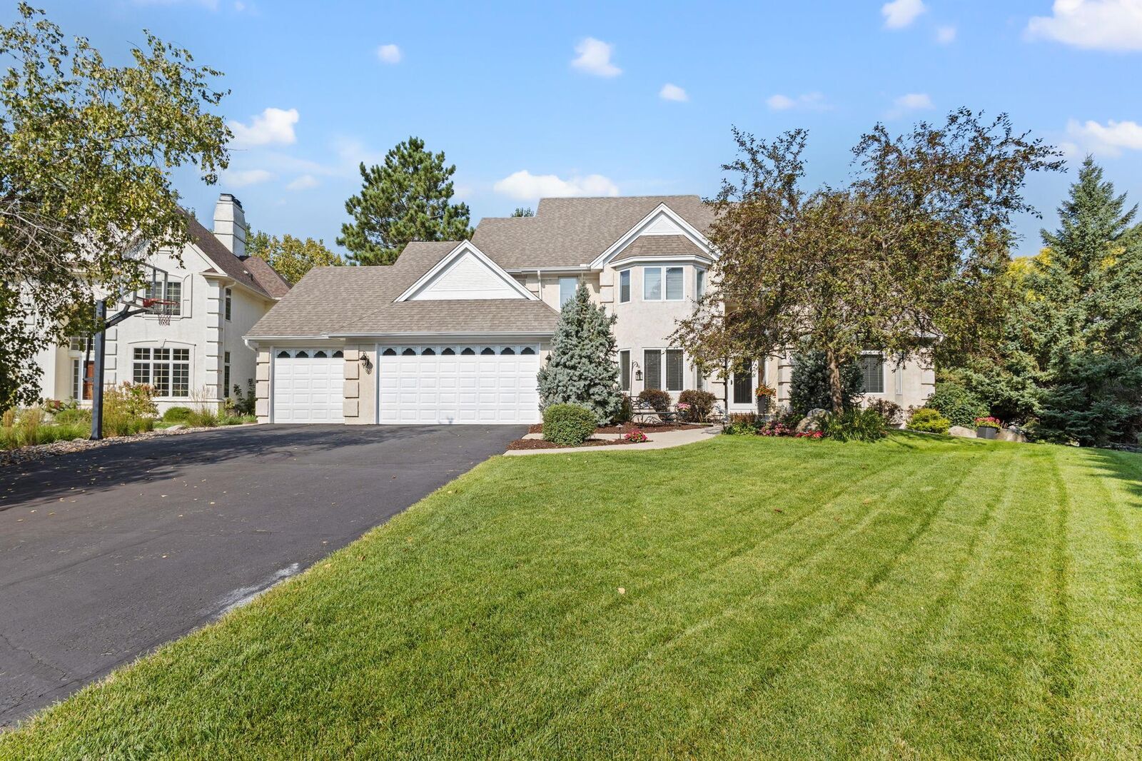 Property Photo: 3529 Great Oaks Place MN 55123