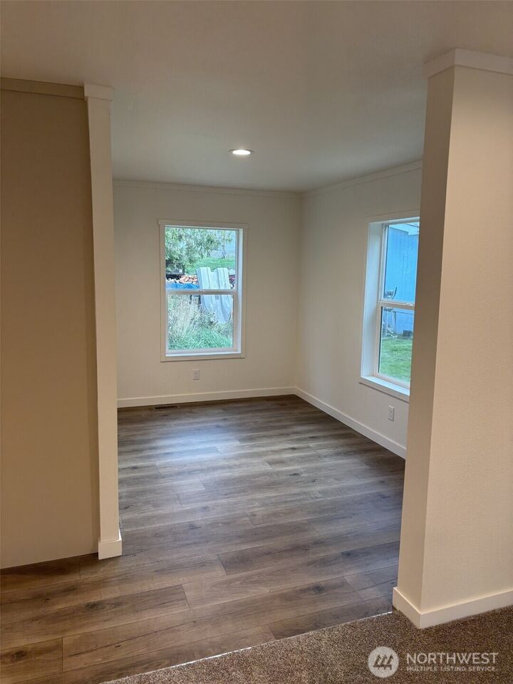 Property Photo: 131 E Kingston Way WA 98584