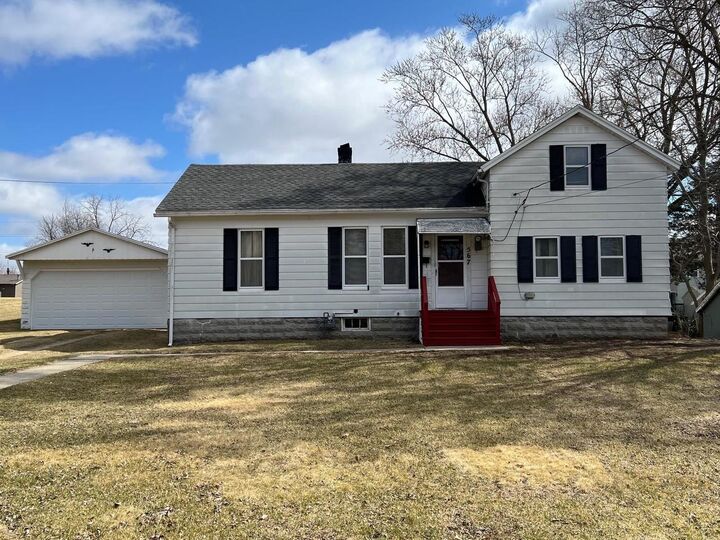 567 East Street  Stoughton WI 53589 photo